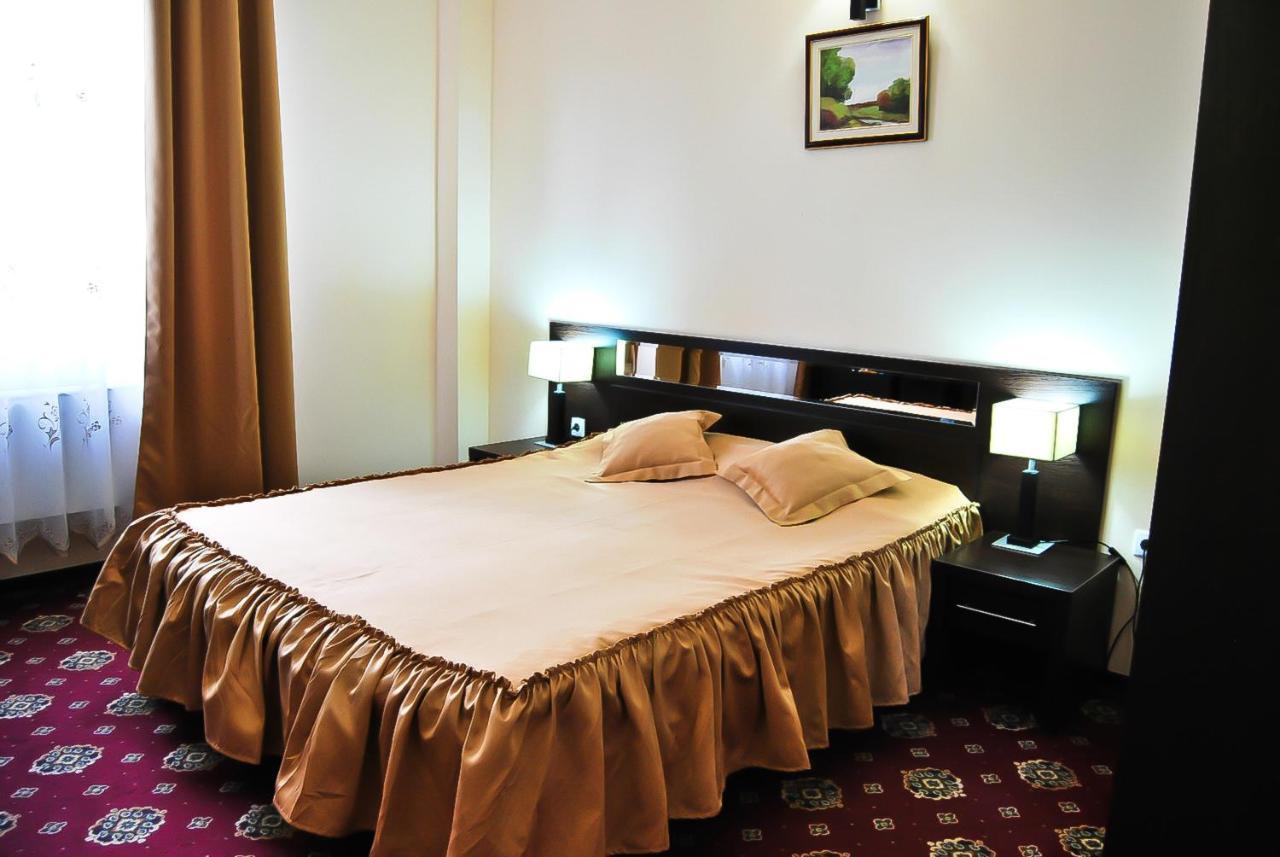 Hotel Magic Gt Trivale Pitesti Luaran gambar