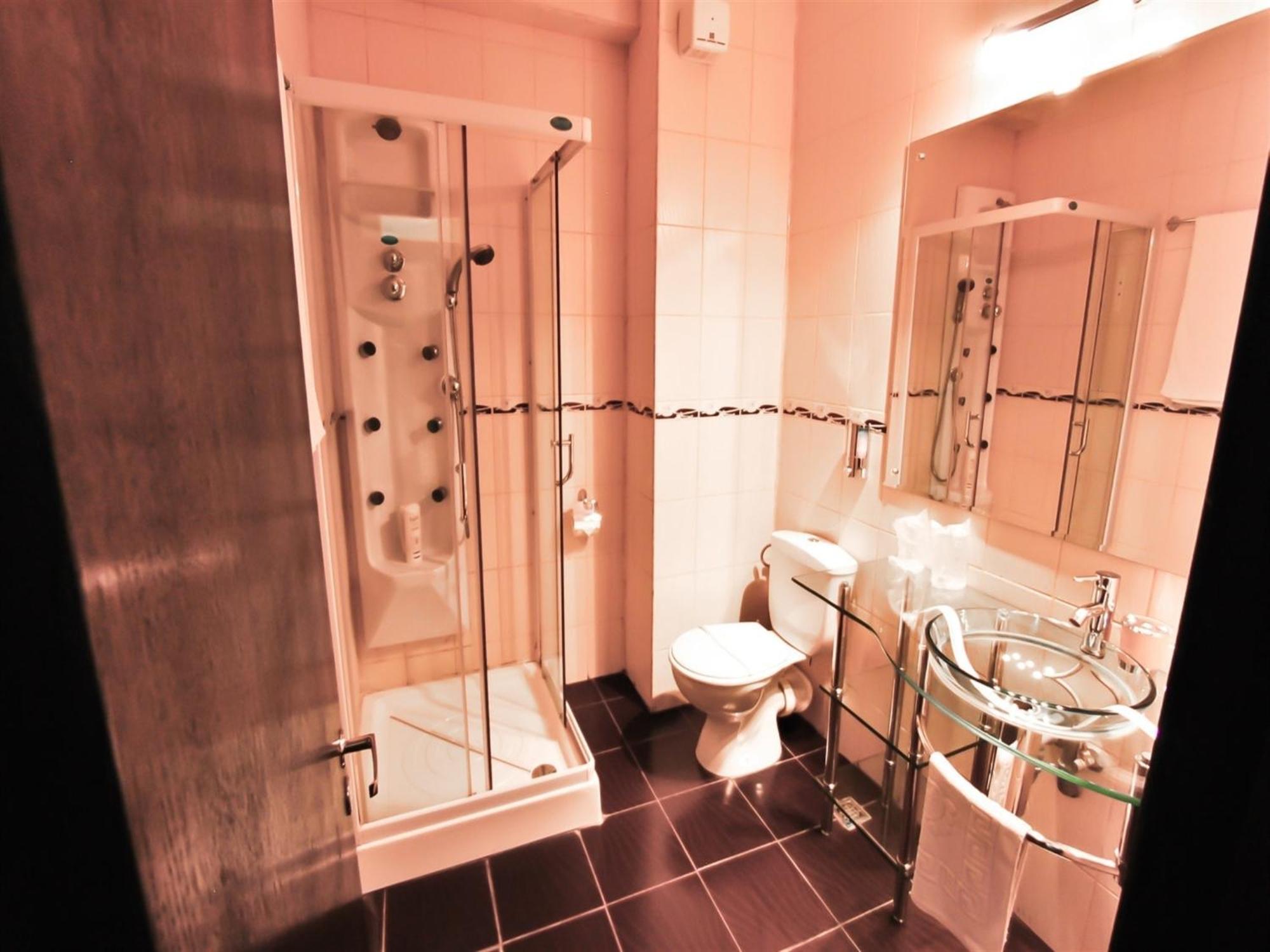 Hotel Magic Gt Trivale Pitesti Bilik gambar