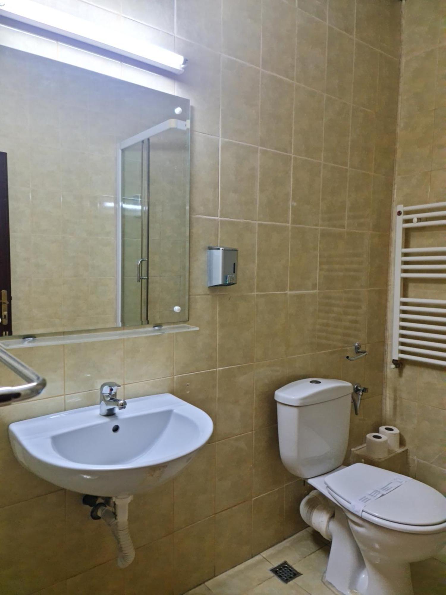 Hotel Magic Gt Trivale Pitesti Luaran gambar