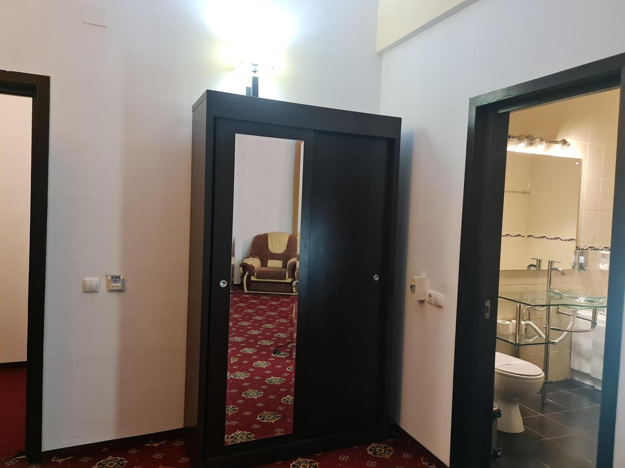 Hotel Magic Gt Trivale Pitesti Luaran gambar