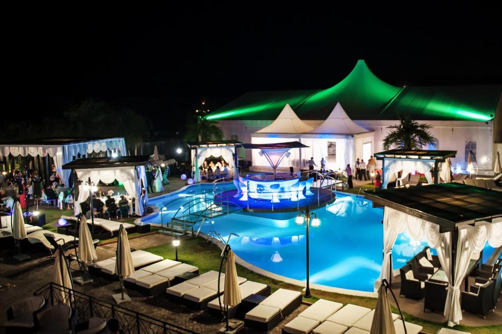Hotel Magic Gt Trivale Pitesti Luaran gambar