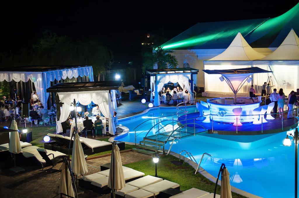 Hotel Magic Gt Trivale Pitesti Luaran gambar