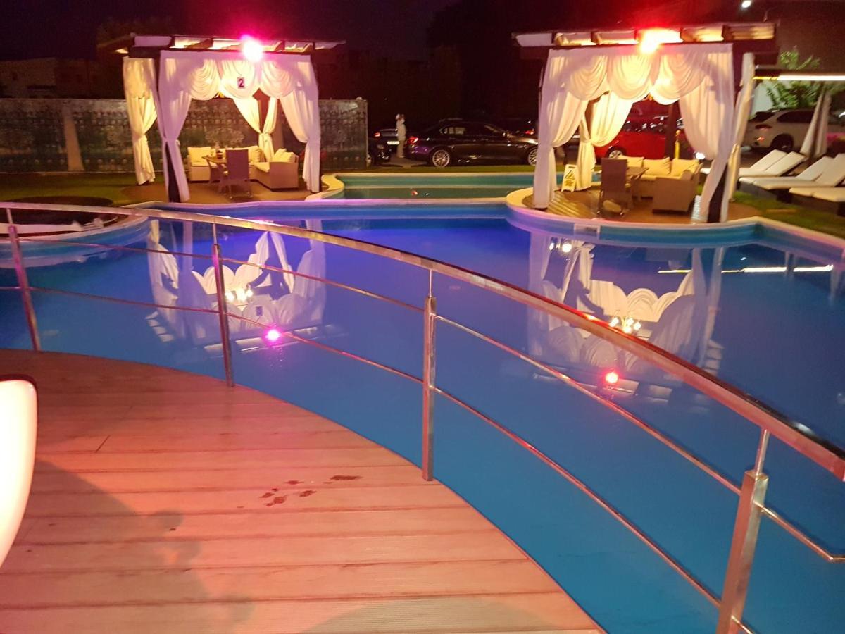 Hotel Magic Gt Trivale Pitesti Luaran gambar