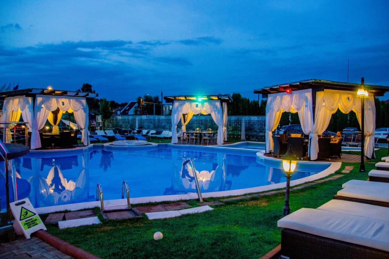 Hotel Magic Gt Trivale Pitesti Luaran gambar