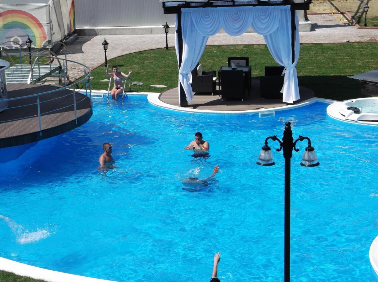 Hotel Magic Gt Trivale Pitesti Luaran gambar